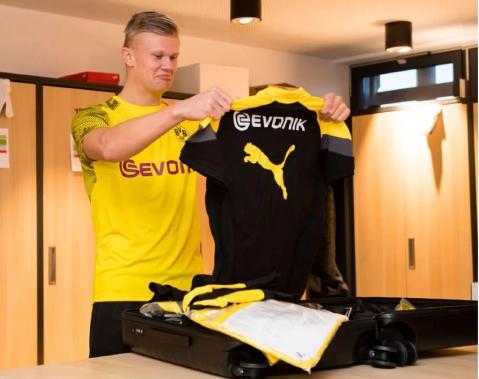 三分10中1+关键恶犯，狄龙搞砸20分大逆转！火箭8换1交易卖他有理