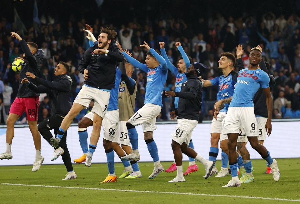 前国脚：董路伪装成中国足球救世主