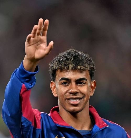 意甲-弗拉霍维奇点射加蒂破门 尤文3-1乌迪内斯 [国际足球意甲]