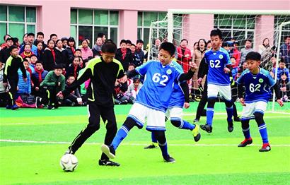 [中超]刘若钒进球于汉超破门 上海申花平上海海港