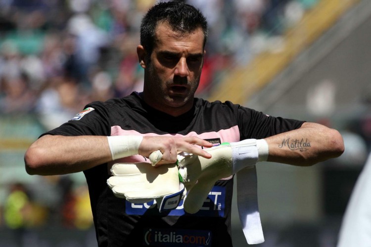 网易收购《黎明杀机》开发商部分股份 入驻董事会