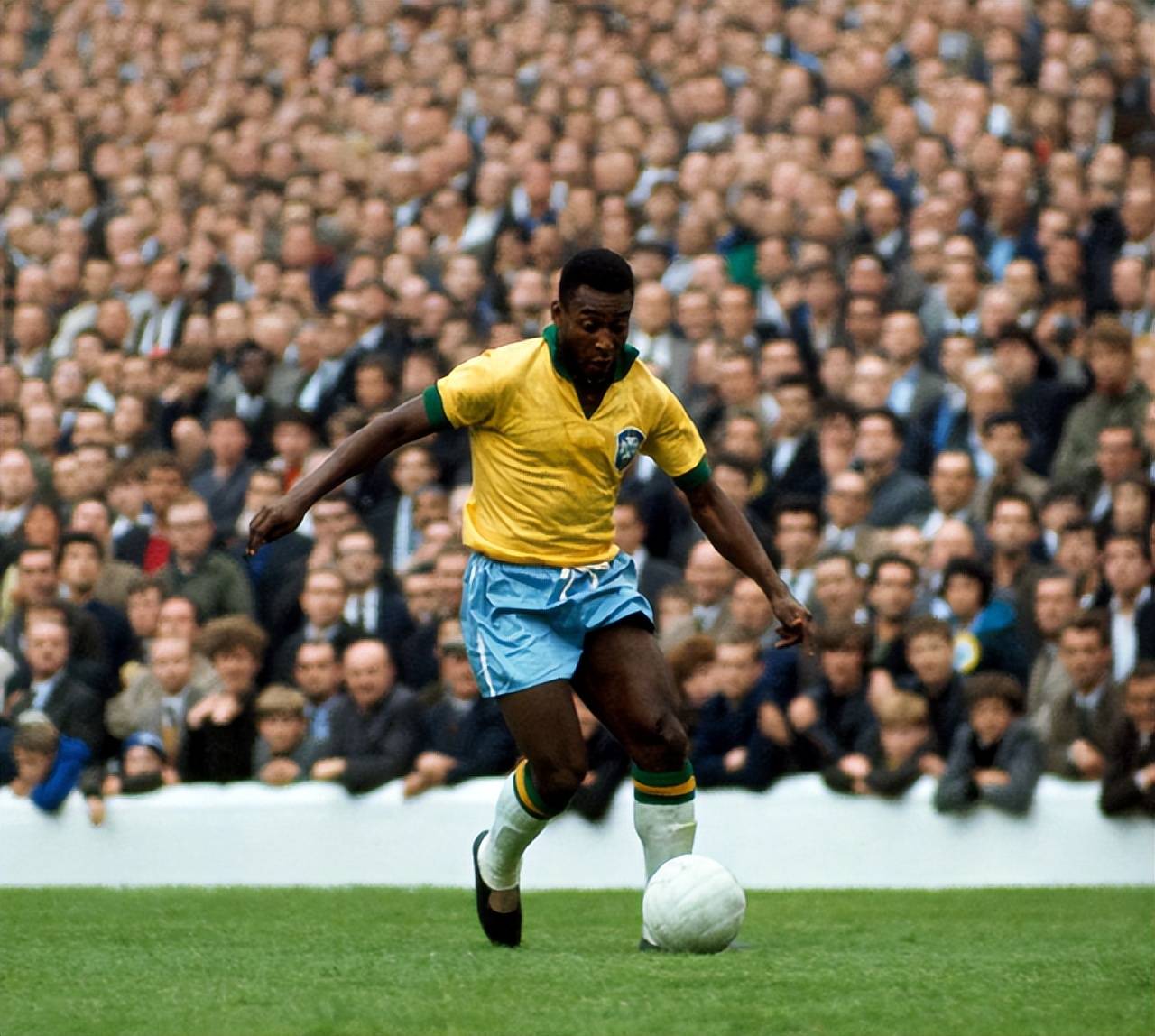 CBA全明星首周投票跌出前10名！郭艾伦新赛季因伤仅打2场归期不定